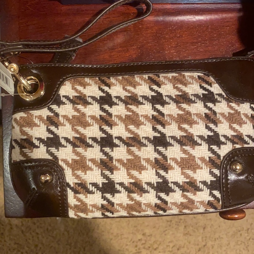 Liz Claiborne Wristlet